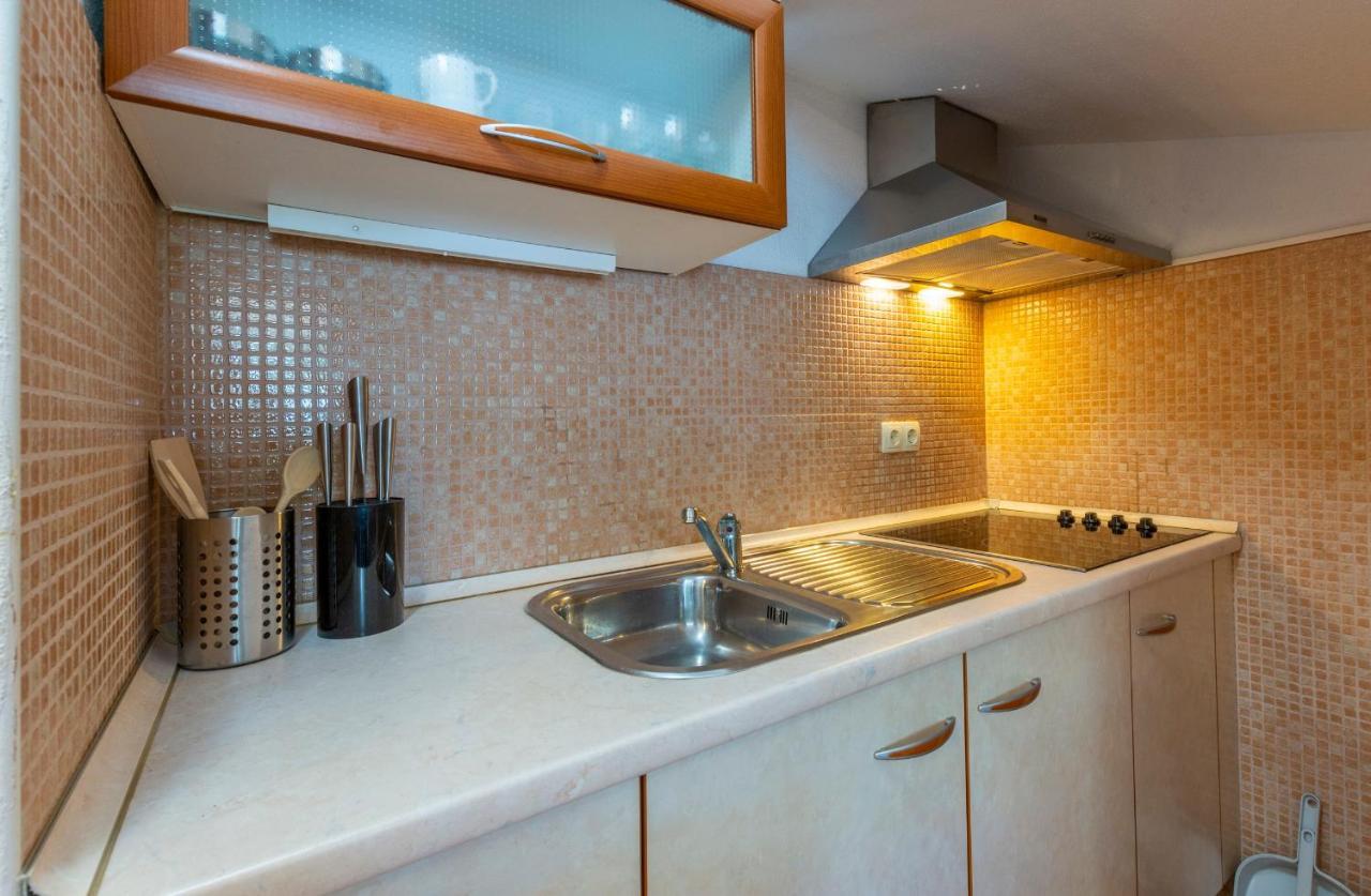 Janus Apartments Єлса Екстер'єр фото