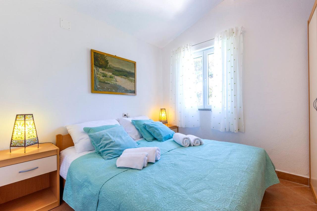 Janus Apartments Єлса Екстер'єр фото
