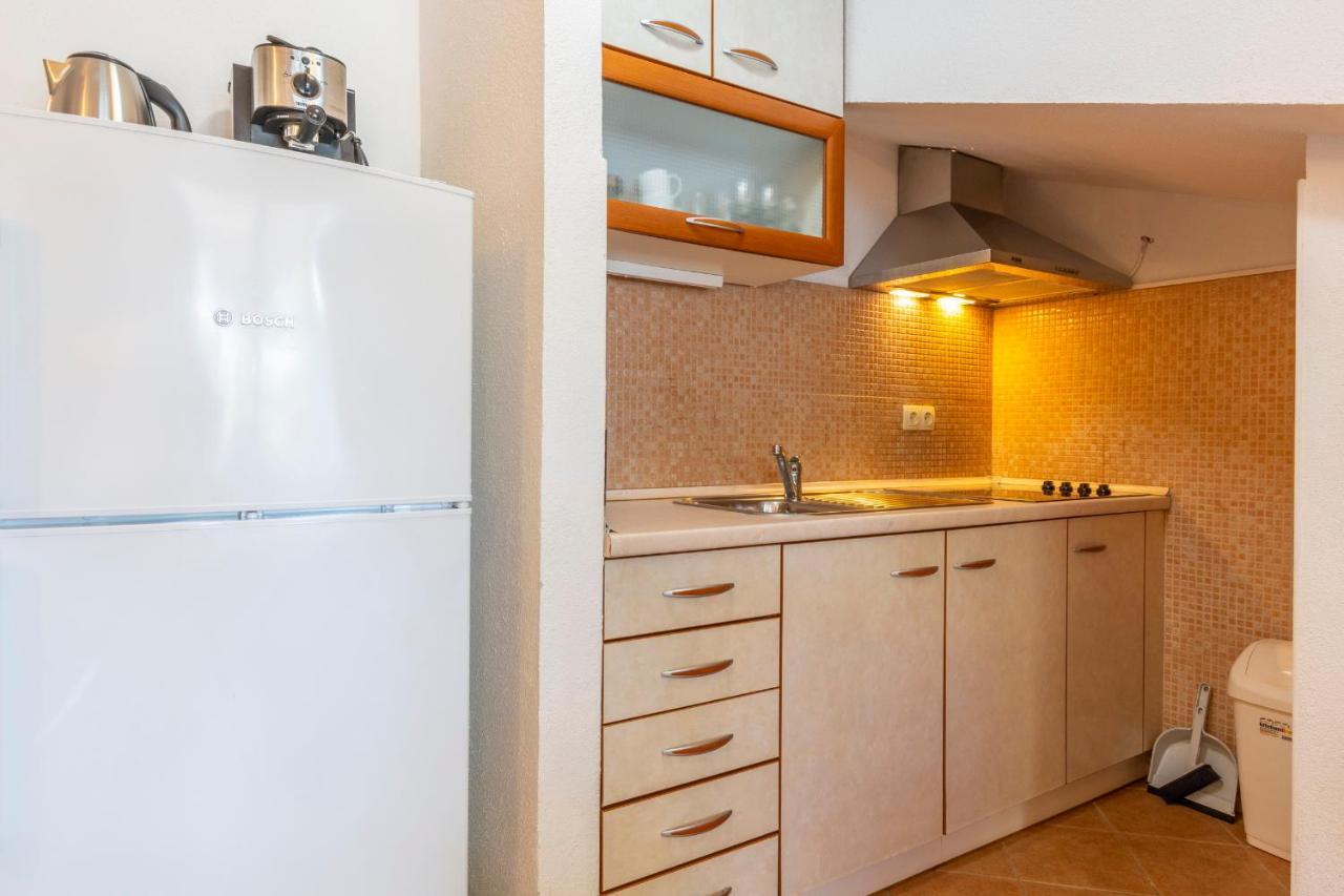 Janus Apartments Єлса Екстер'єр фото